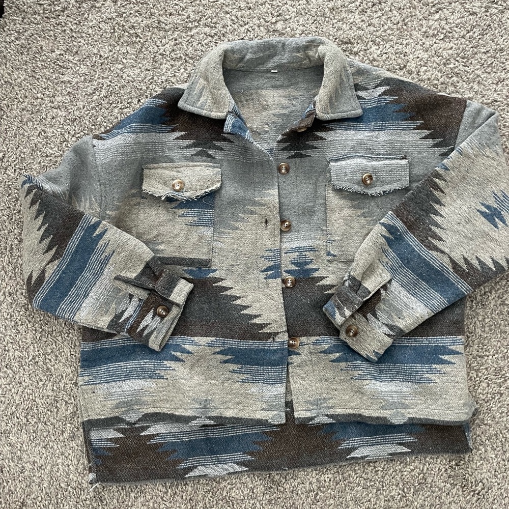 Aztec Shacket - Picture 2 of 4